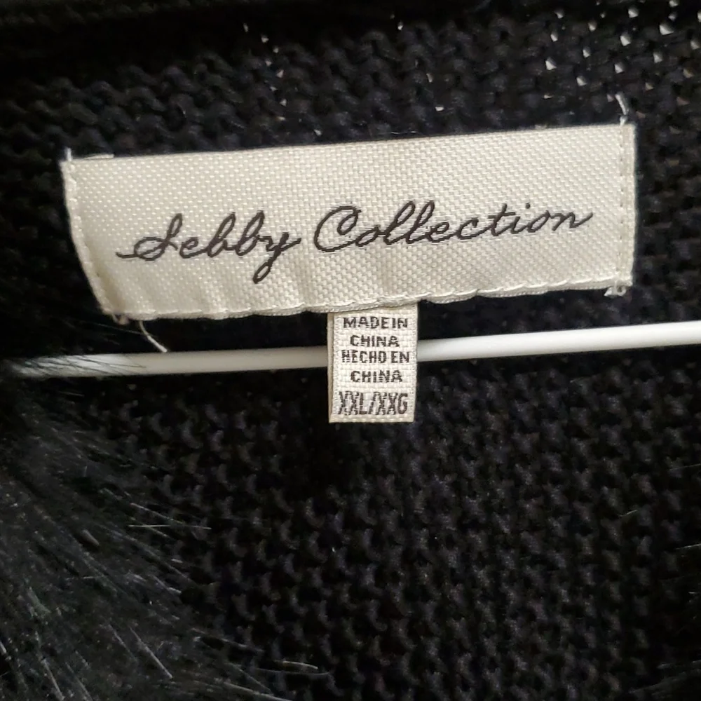 Sebby Collection Faux Fur Vest - Picture 6 of 7
